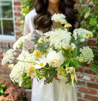 Sustainable flower decoration using local blooms