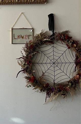 Spiderweb Dried Floral Wreath Workshop - October 3rd