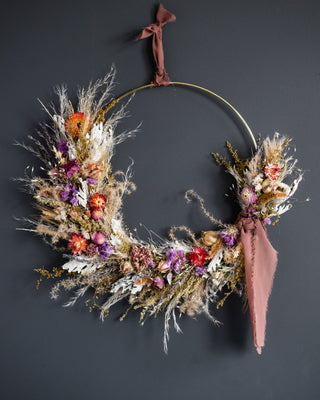 Stems & Spirits: Dried Floral Eternity Wreaths & Mini Medium Readings - October 28th