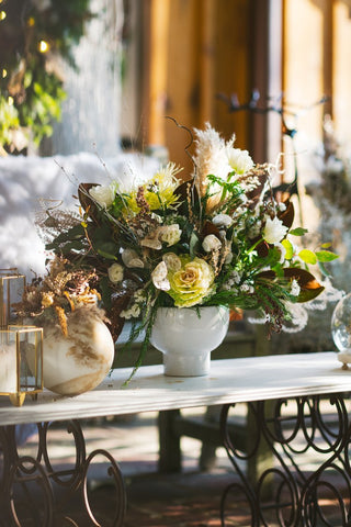Holiday Flowers in a Bag & Centerpiece Workshop | December 23rd, Huntington
