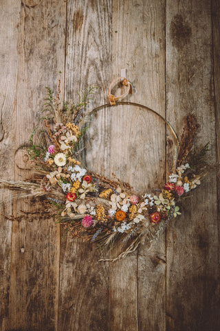 Stems & Spirits: Dried Floral Eternity Wreaths & Mini Medium Readings - October 28th