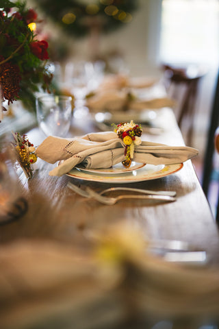 The Holiday Hosting Essentials (Napkin Rings + Place Cards)