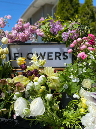 Brunch & Blooms Monthly Floral Design Workshop: May 15th