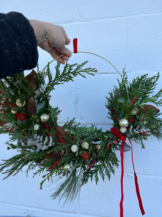 The Decorated Fresh Hoop Wreath