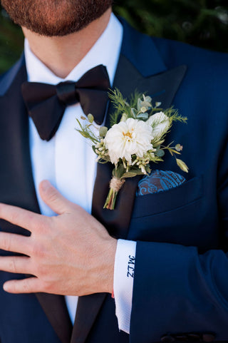 The Boutonniere (pick-up only)